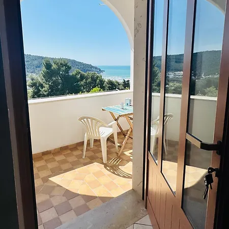 Conte Cavour Apartman *