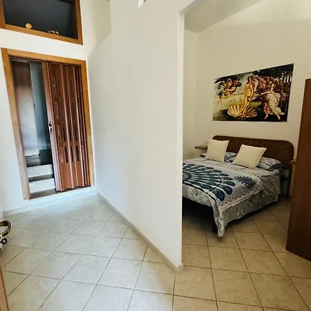 Conte Cavour Apartman *